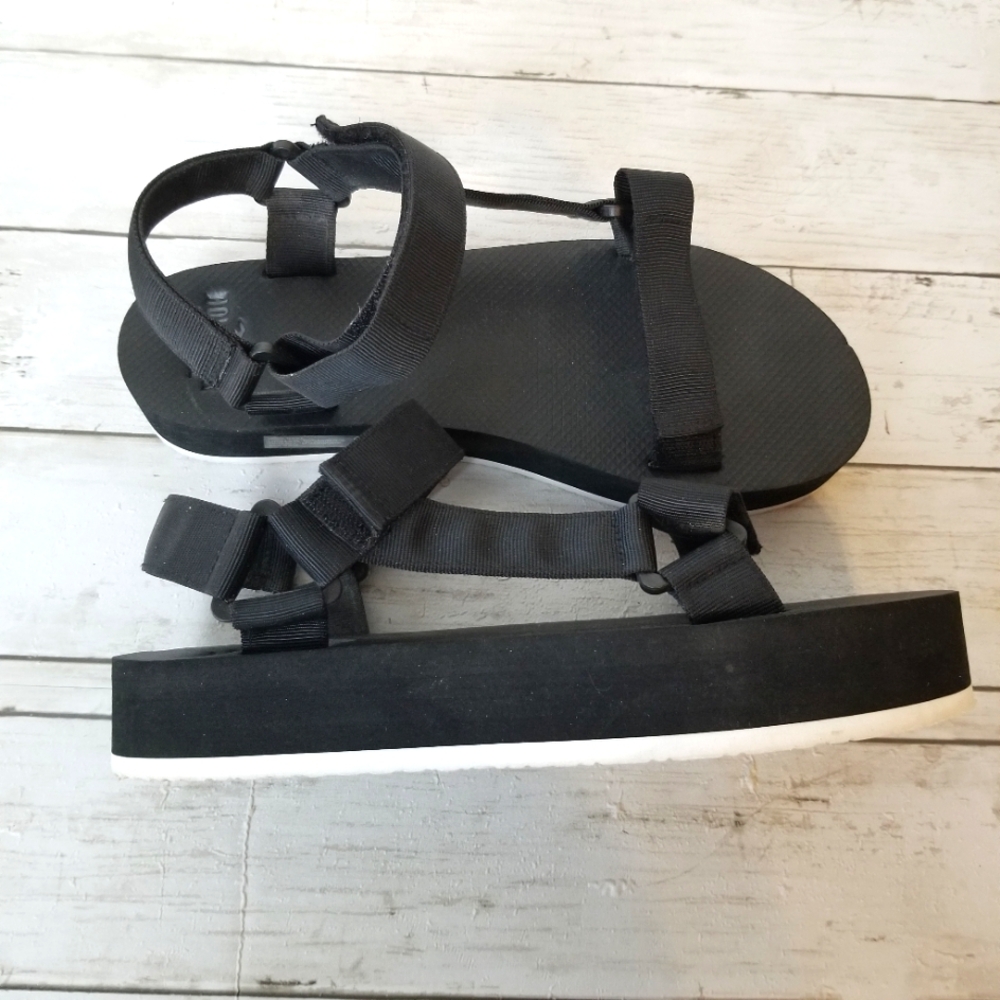 Hollister Cross Strap Black Platform Sandals
